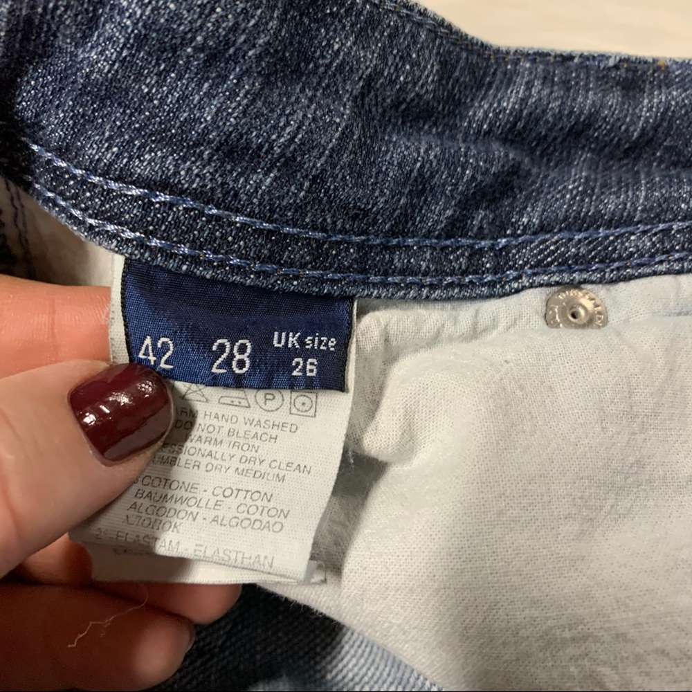 TRUSSARDI Garment-Washed Cropped Jeans, US 6/IT 42 - Picture 12 of 13